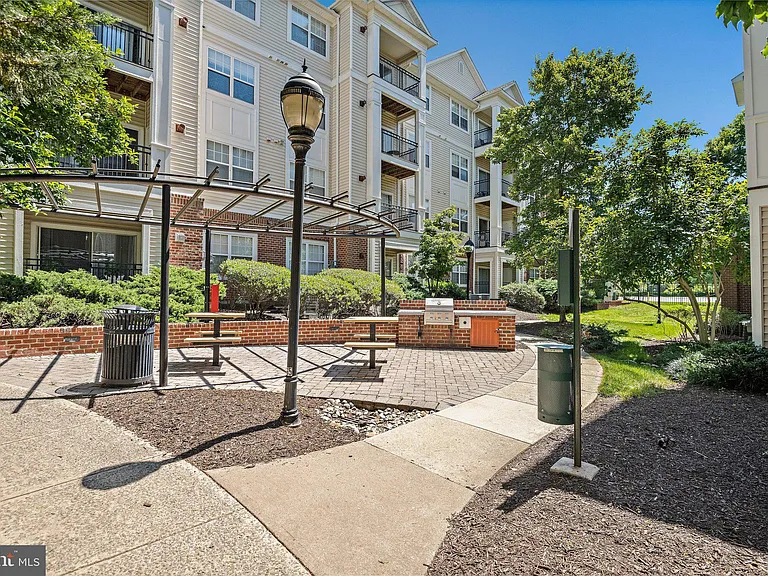 12921 Centre Park Cir #206 — Photo 54