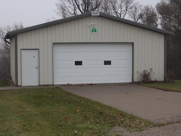 2nd image of 2920 North Dr