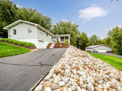 6238 Black Lake Rd, Eau claire, MI, 49111