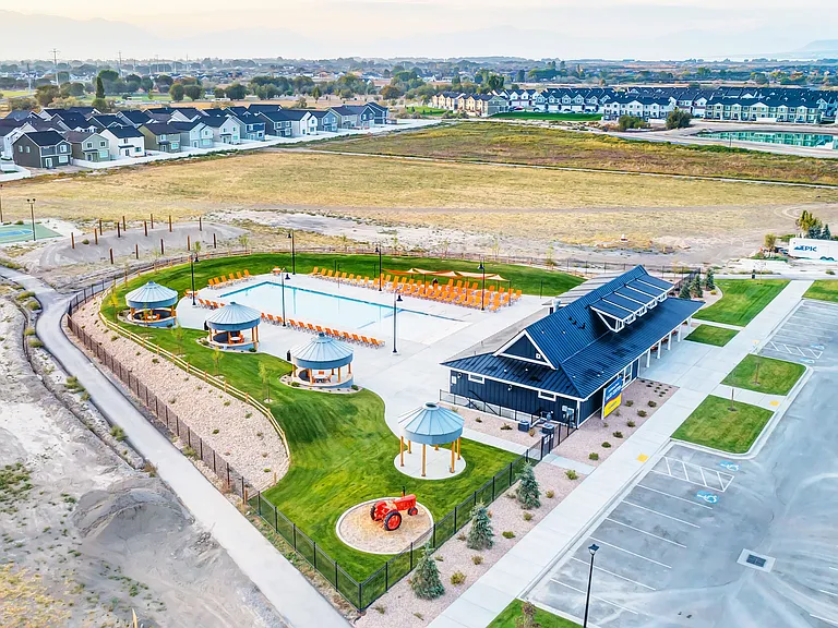 3953 W Yonex Dr — Photo 38