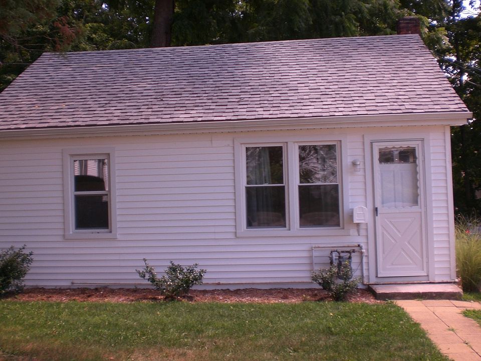 1st image of 74 Gleneida Blvd