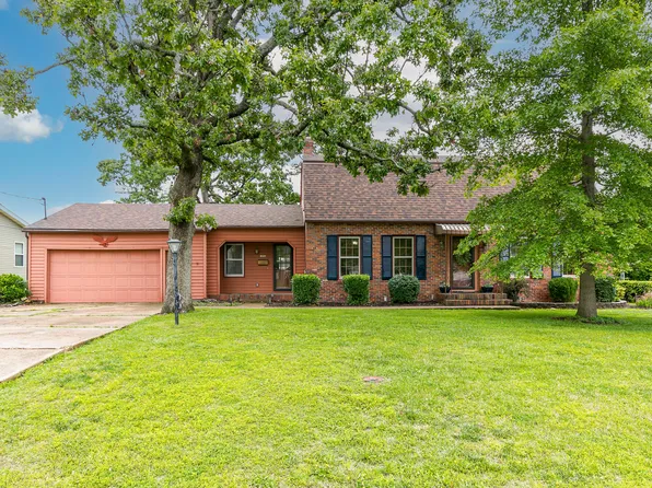 810 N Albany Avenue, Bolivar, MO 65613