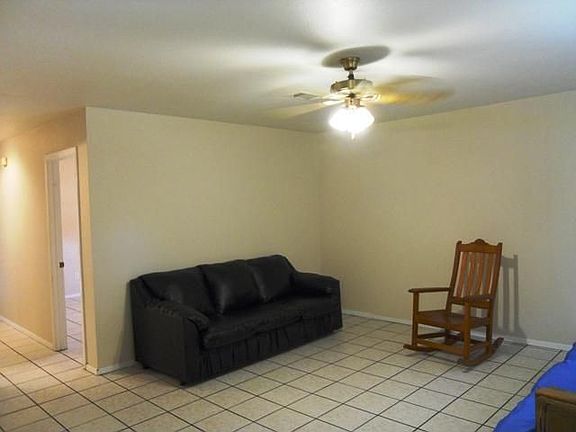4th image of 1101 E Tate St