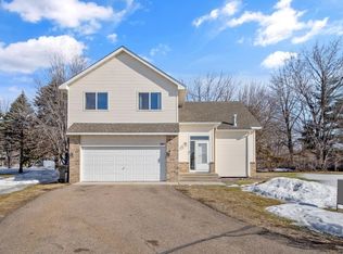 291 Appleblossom Ln, Shakopee, MN 55379