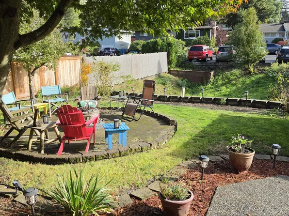 (undisclosed Address), Seattle, WA 98155