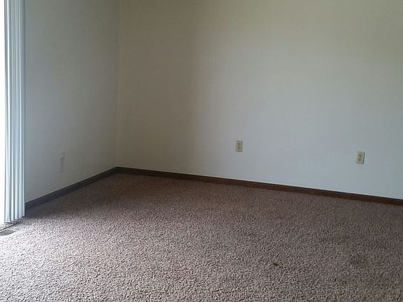 4th image of 1901 Indian Hills Dr APT 8