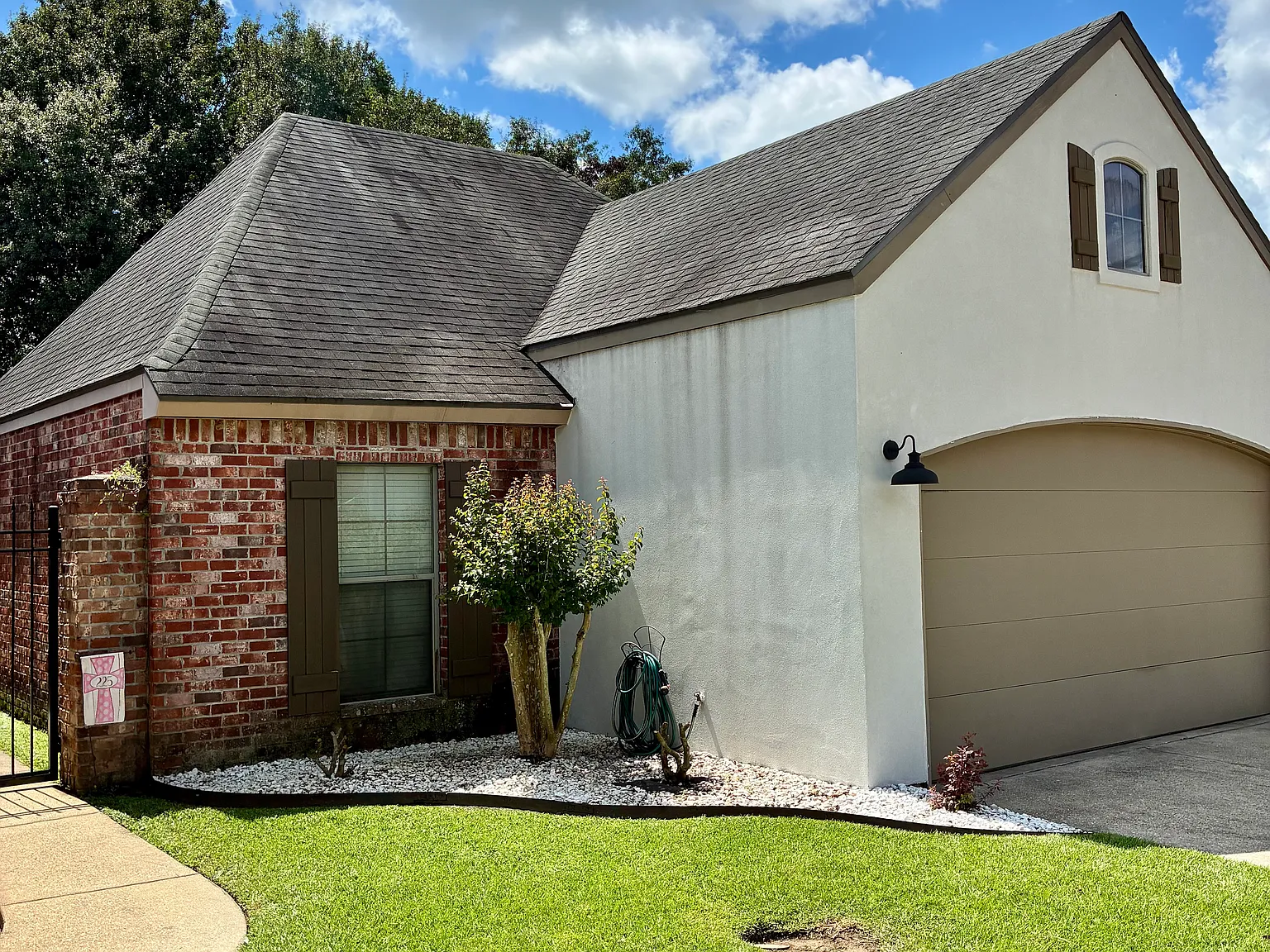 227 Chimney Rock Blvd — Photo 1