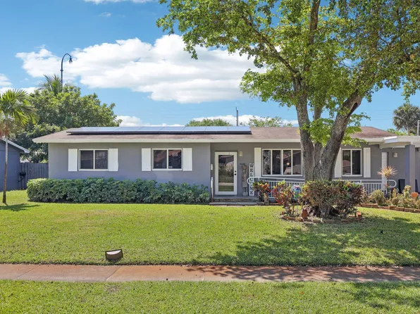 4688 NW 1st Street, Plantation, FL 33317