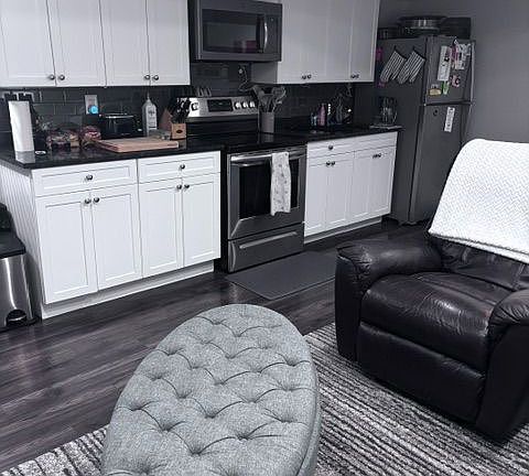 4th image of 2544 Pillette Rd #Basement