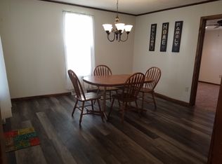614 S 11th St, Sabetha, KS 66534