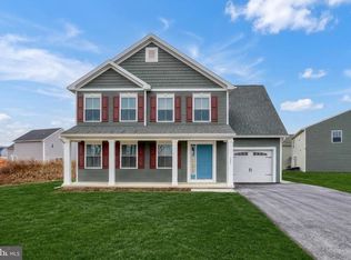 223 Woodridge Dr, Shippensburg, PA 17257