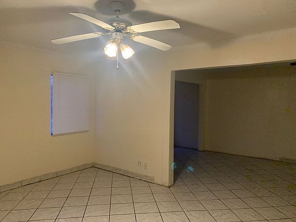 3rd image of 1815 Potomac Ave
