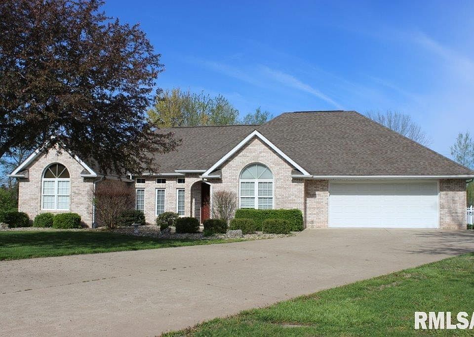 1st image of 1710 S Dallas Ln