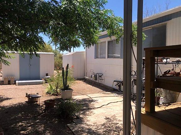 5th image of 3833 N Fairview Ave #17