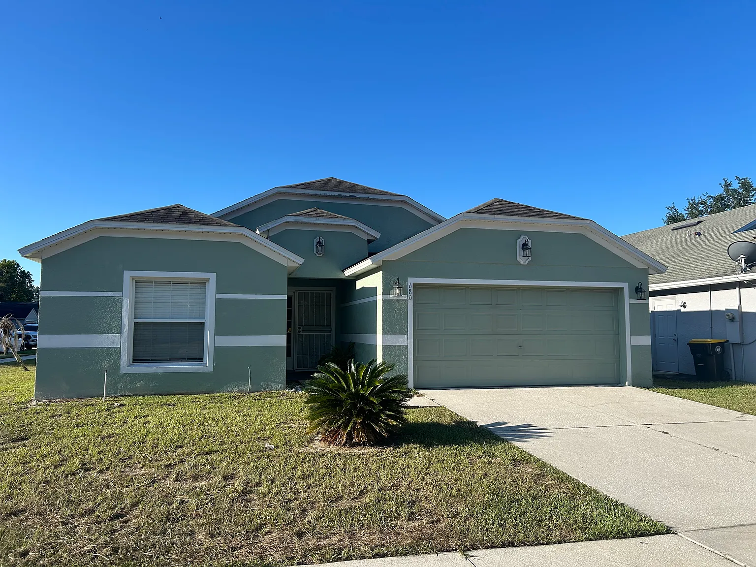 3 bed, 1750 sqft, $2,400 — Photo 2