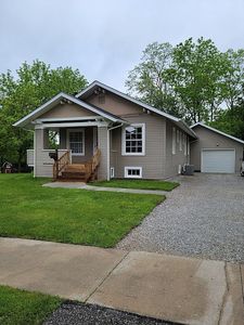 210 30th St NW, Barberton, OH, 44203