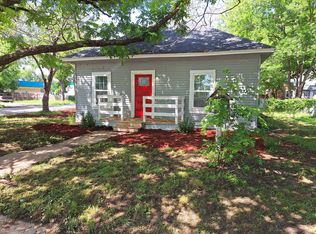 908 S Anglin St, Cleburne, TX 76031