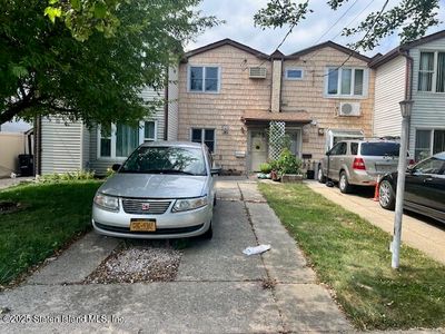 147 Robin Rd, Staten Island, NY, 10305