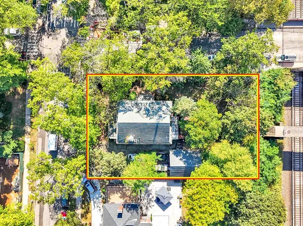 81-26 Austin Street image 19 of 30