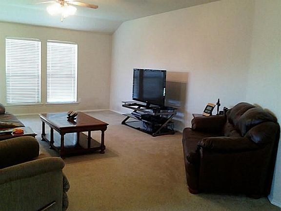 4th image of 2620 Marsha Ln