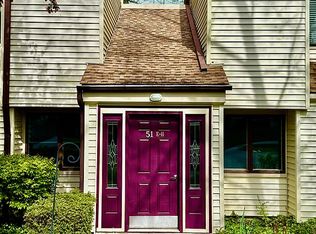 51 Jefferson Oval APT E, Yorktown Heights, NY 10598