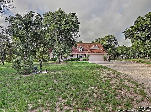 5th image of 346 County Road 6868 E