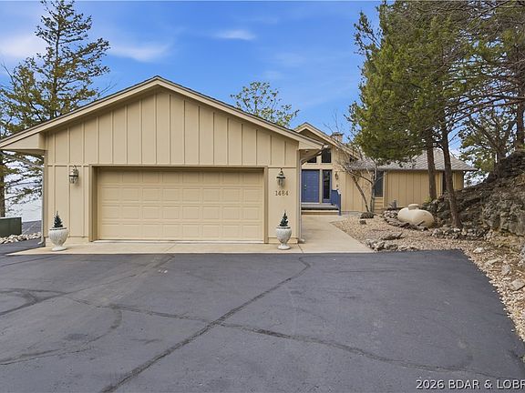 3rd image of 1484 Cedar Village Rd