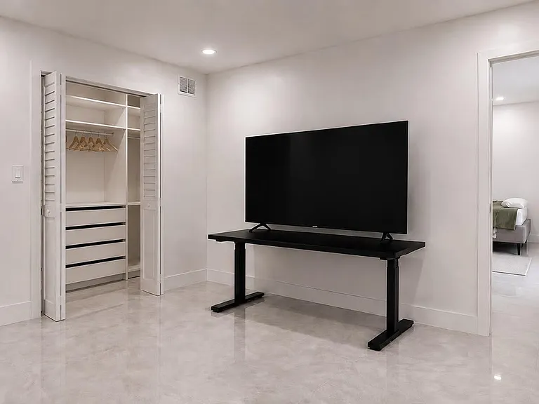 6249 Bay Club Dr #3 — Photo 8