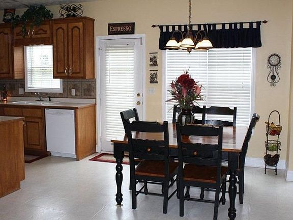 3rd image of 3345 Wellbrook Dr