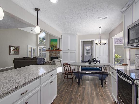5th image of 3722 Palmetto Creek Dr