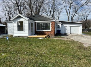 966 S Crystal Ave, Benton Harbor, MI 49022