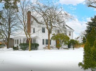 198 Warner Avenue, Roslyn Heights, NY 11577