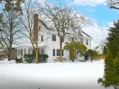 198 Warner Avenue, Roslyn Heights, NY, 11577