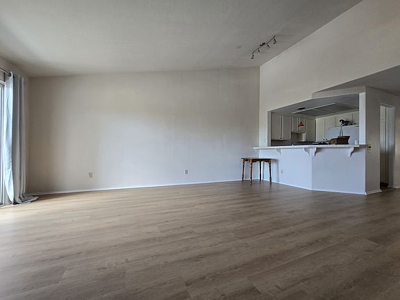 5th image of 9971 Scripps Westview Way Unit 16