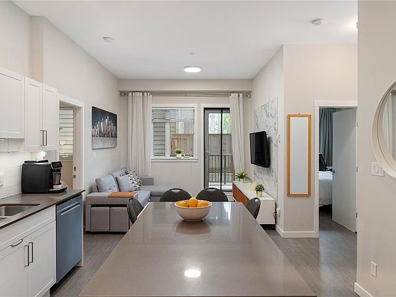 5th image of 2843 Jacklin Rd #104