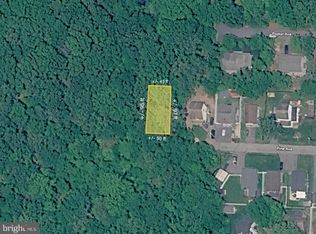 Pine Ave, Shady Side, MD 20764