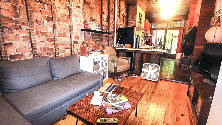 Rented by Nooklyn NYC LLC | media 16