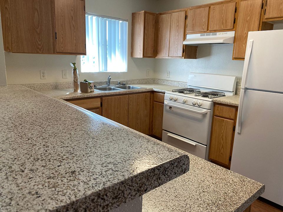 2nd image of 35820 S Lassen Ave