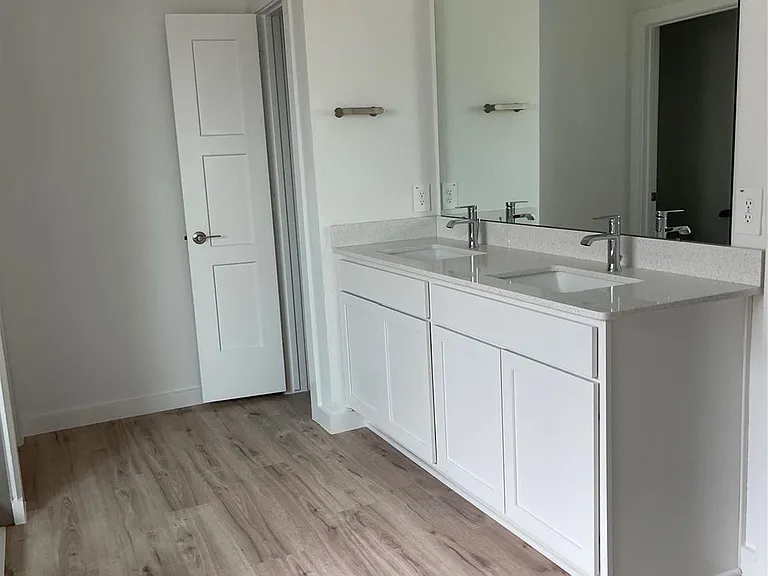 4518 Trapani Porta Way — Photo 8