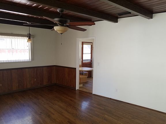 2nd image of 8033 Saloma Ave
