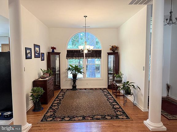 5th image of 7407 Cherry Walk Rd