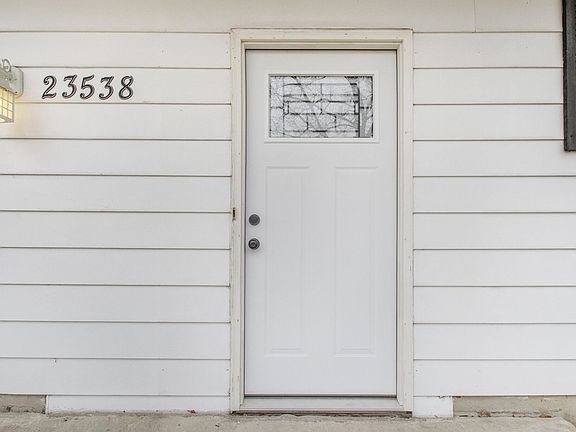 5th image of 23538 Florence Ave