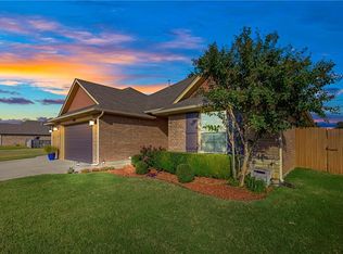 2905 Bretford Way, Norman, OK 73071