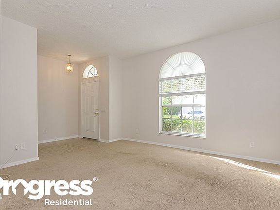 3rd image of 1339 Loretto Cir