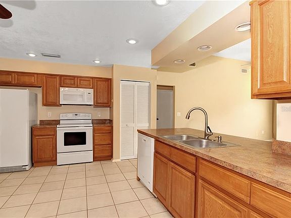 4th image of 12012 Misty Brook Ct