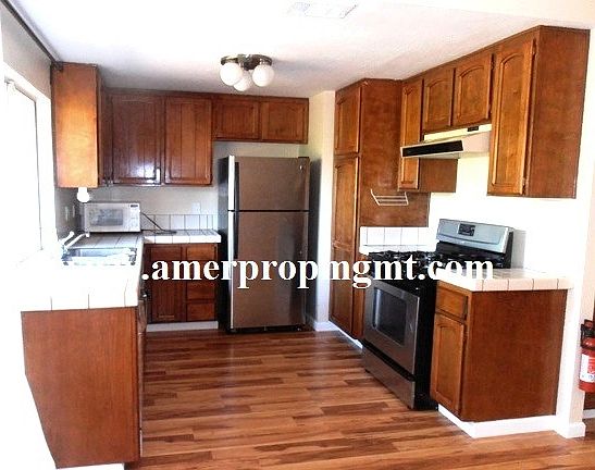 2nd image of 2818 Hyannis Way