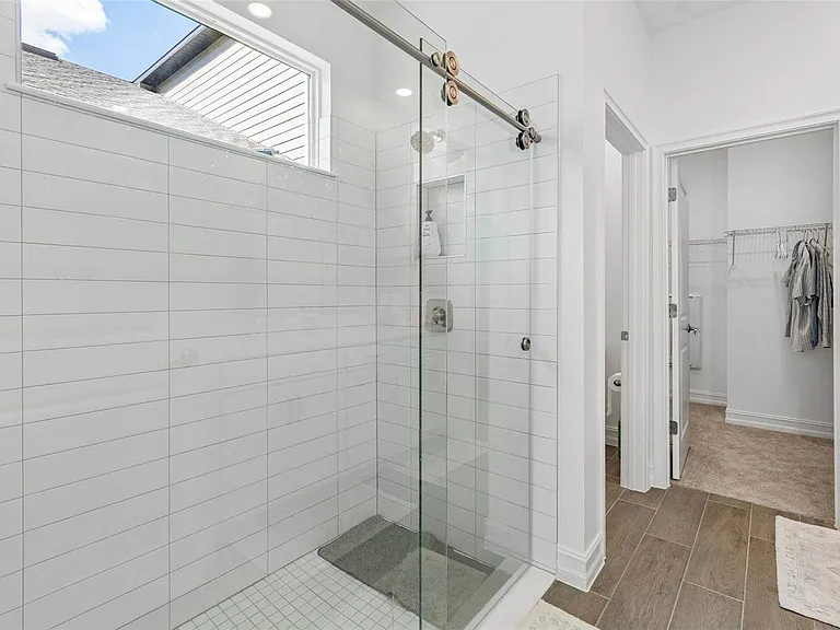 18542 Serene Lake Loop — Photo 46