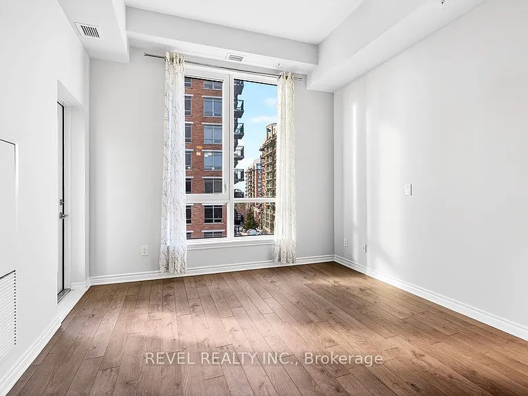 150 Oak Park Blvd #503 — Photo 18