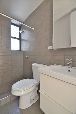 Rented by CITY SKYLINE REALTY INC | media 10