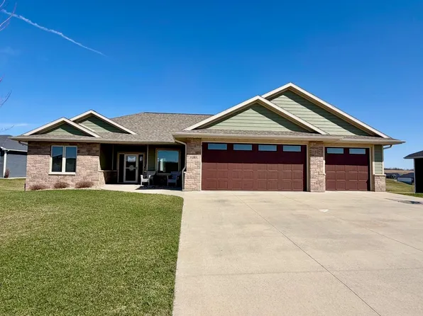 8261 Ginger Dr, Peosta, IA 52068